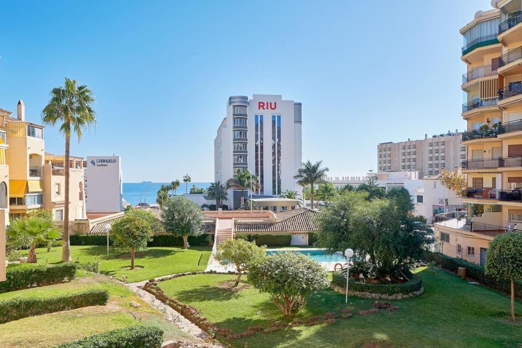 Erisa I Apartament La Carihuela 100 Mts Beach Torremolinos Exterior photo