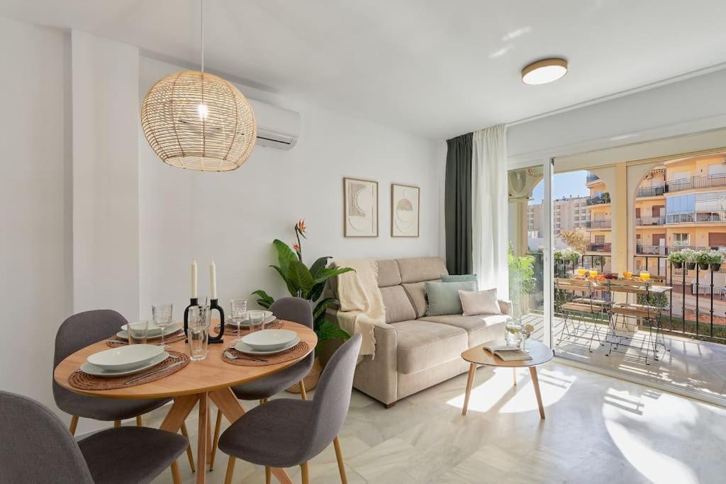 Erisa I Apartament La Carihuela 100 Mts Beach Torremolinos Exterior photo