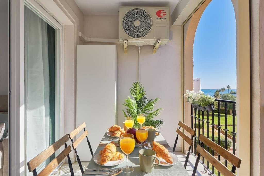 Erisa I Apartament La Carihuela 100 Mts Beach Torremolinos Exterior photo