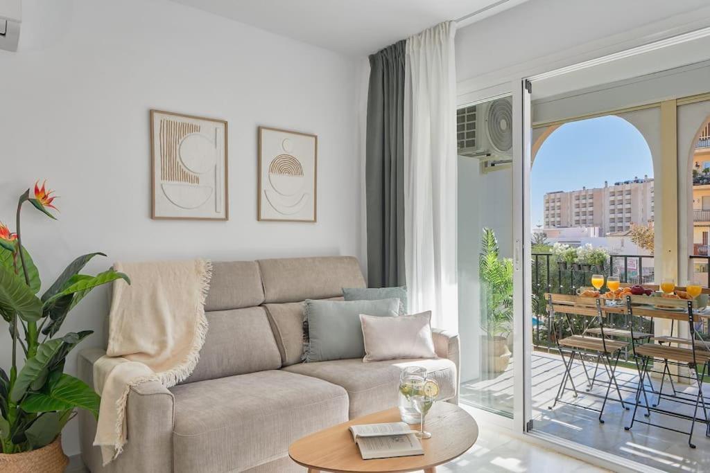 Erisa I Apartament La Carihuela 100 Mts Beach Torremolinos Exterior photo