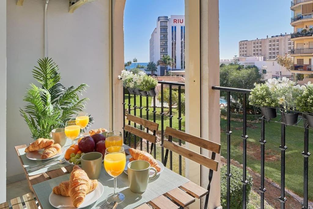 Erisa I Apartament La Carihuela 100 Mts Beach Torremolinos Exterior photo