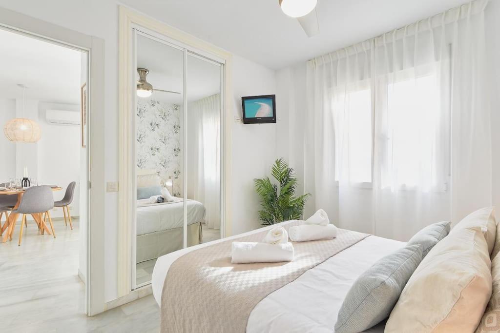 Erisa I Apartament La Carihuela 100 Mts Beach Torremolinos Exterior photo