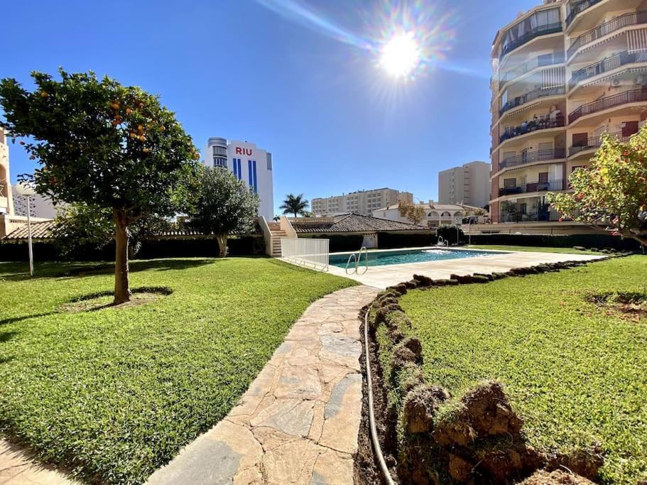 Erisa I Apartament La Carihuela 100 Mts Beach Torremolinos Exterior photo